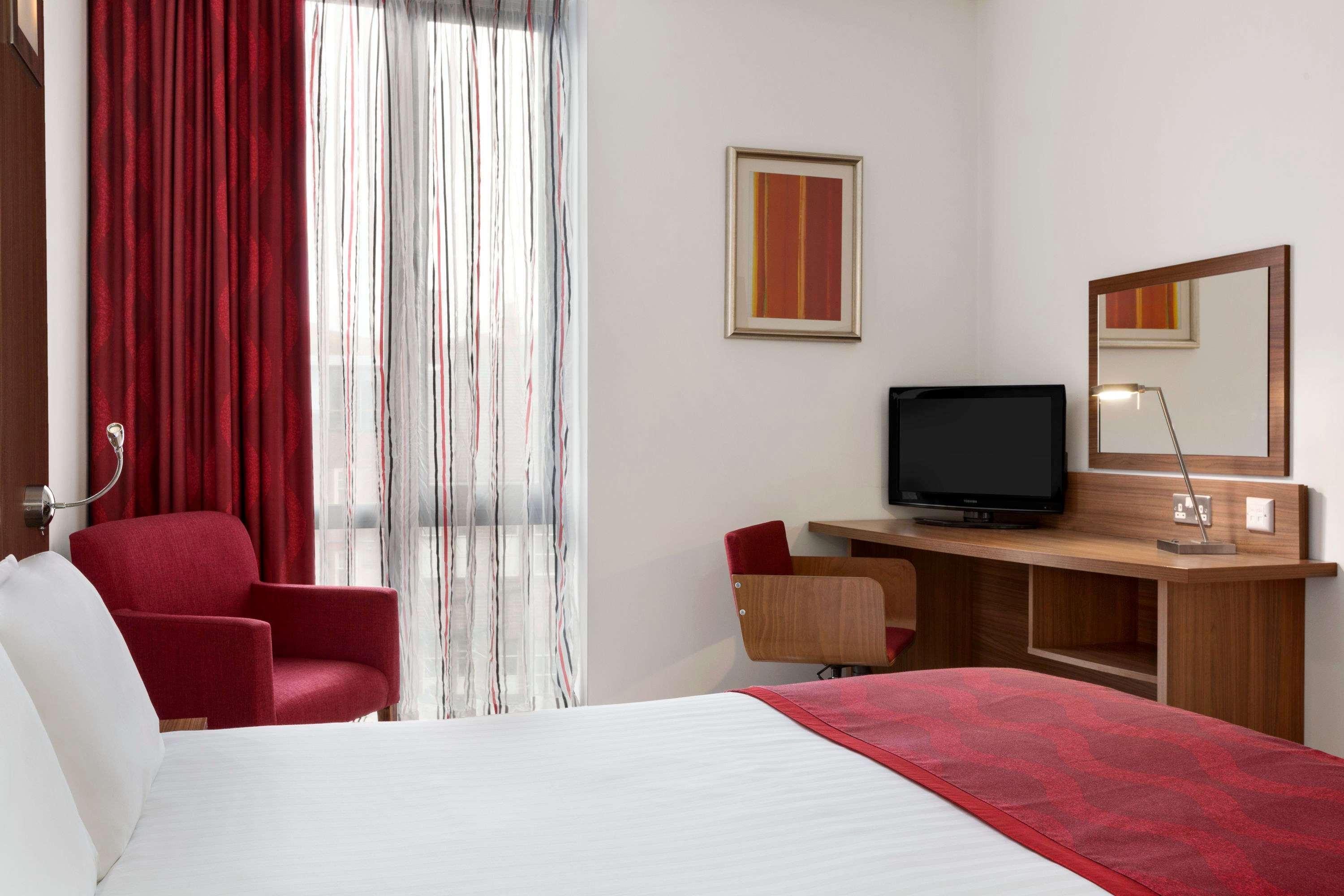 รามาดา อองคอร์ บาย วินด์แฮม เลสเตอร์ ซิตี้เซ็นเตอร์ Hotel ภายนอก รูปภาพ